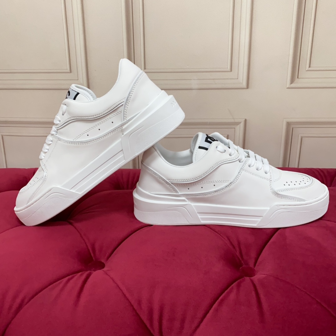 Dolce & Gabbana New Roma Sneakers - FashionPlug
