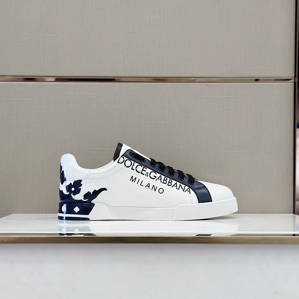 Dolce & Gabbana Portofino Sneakers - FashionPlug