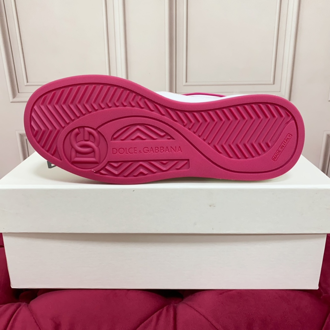Dolce & Gabbana New Roma Sneakers - FashionPlug