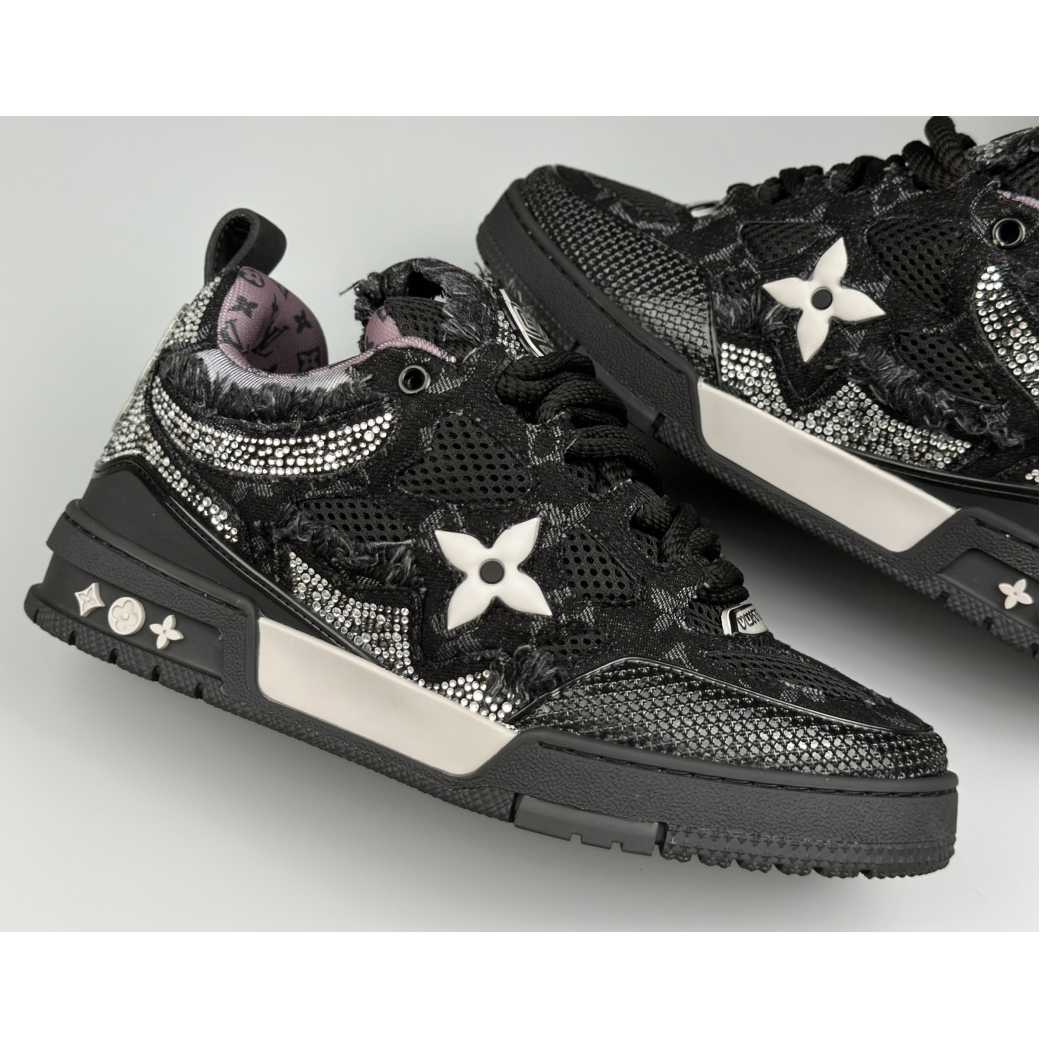 Louis Vuitton LV Skate Sneaker       1ABMHV - FashionPlug