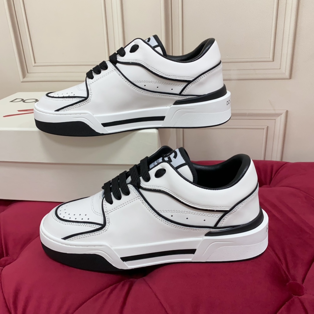 Dolce & Gabbana New Roma Sneakers - FashionPlug