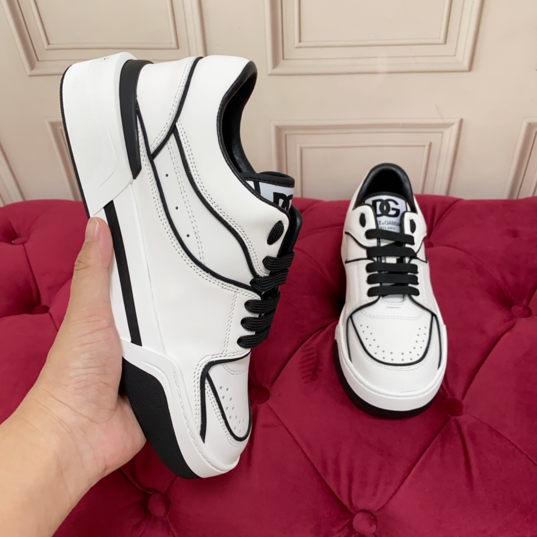 Dolce & Gabbana New Roma Sneakers - FashionPlug