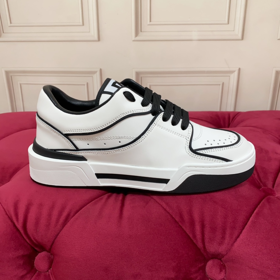 Dolce & Gabbana New Roma Sneakers - FashionPlug