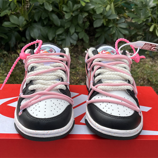 Nike Dunk Low Sneaker      FD4623-157 - FashionPlug
