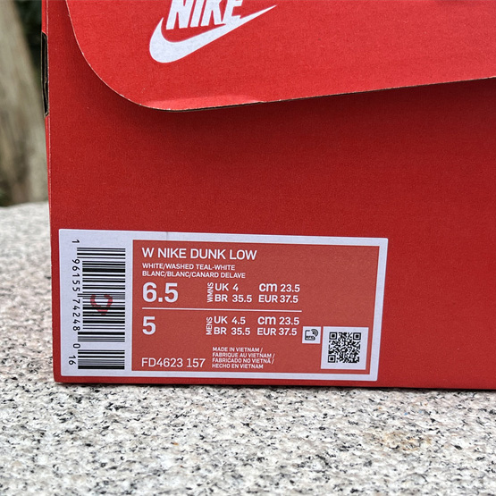 Nike Dunk Low Sneaker      FD4623-157 - FashionPlug