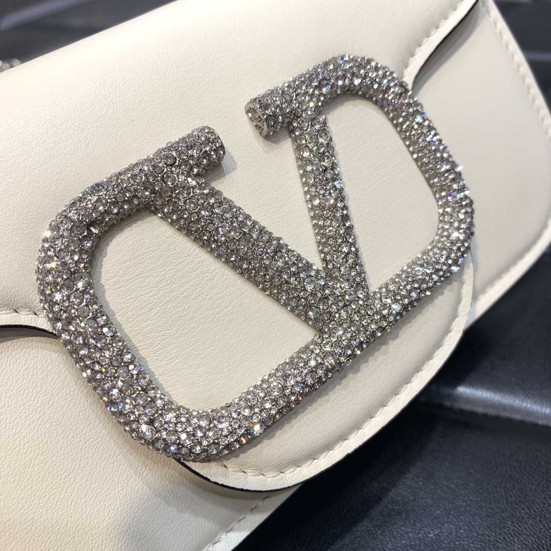 Valenti Locò Small Shoulder Bag With Jewel Logo - FashionPlug
