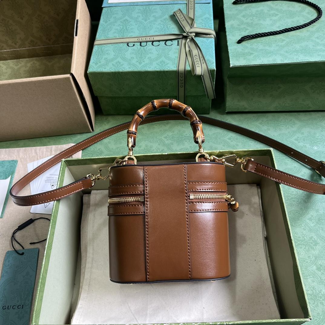 Gucci Mini Bamboo Shoulder Bag (15.5x 13.5x 4cm) - FashionPlug