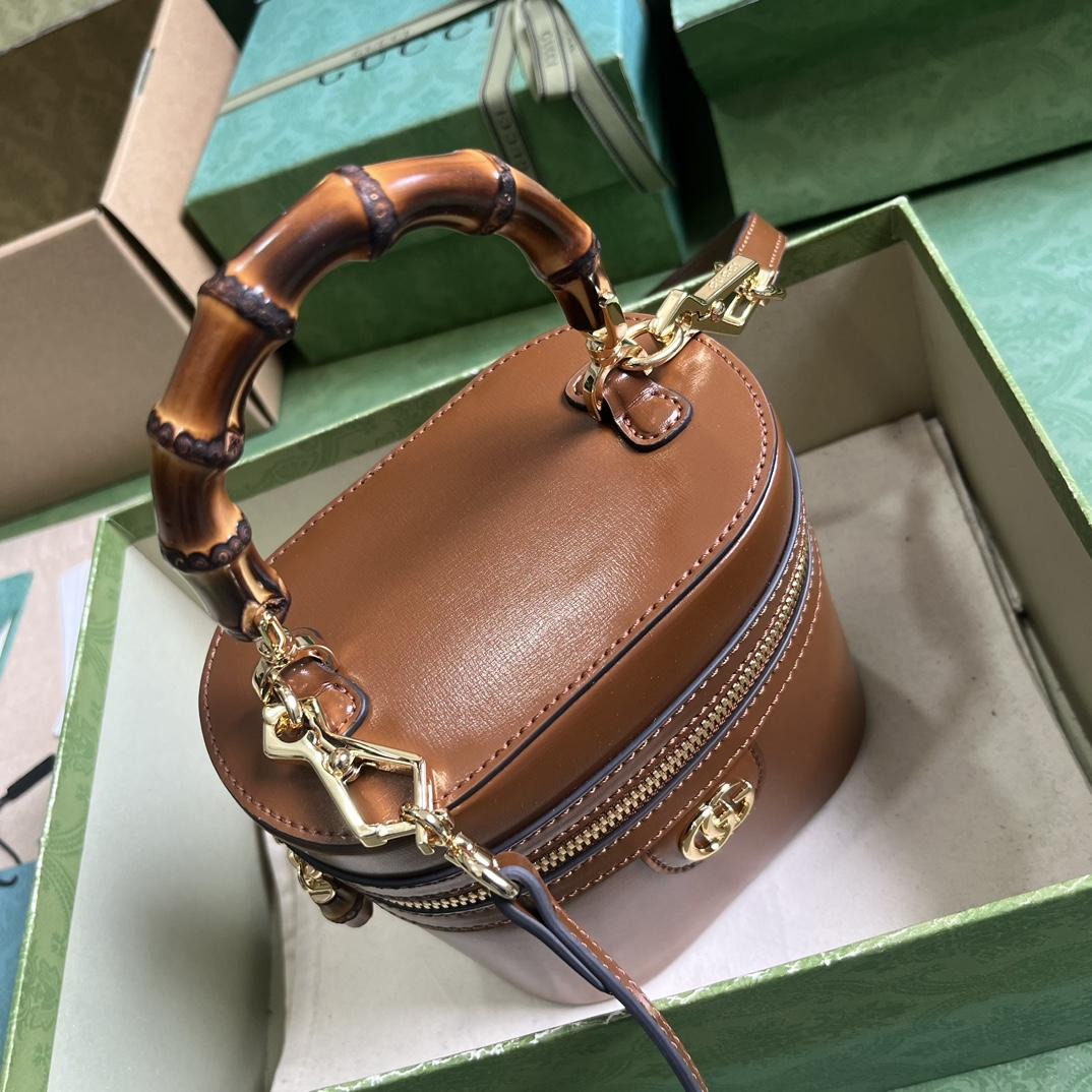 Gucci Mini Bamboo Shoulder Bag (15.5x 13.5x 4cm) - FashionPlug