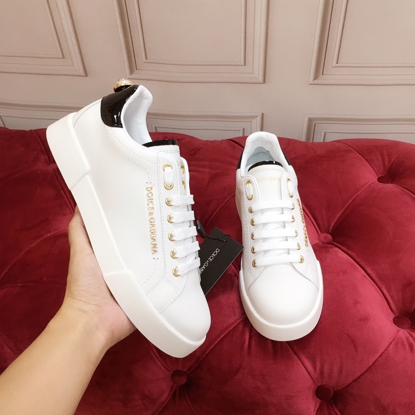 Dolce & Gabbana White Portofino Trainers With Pearl - FashionPlug