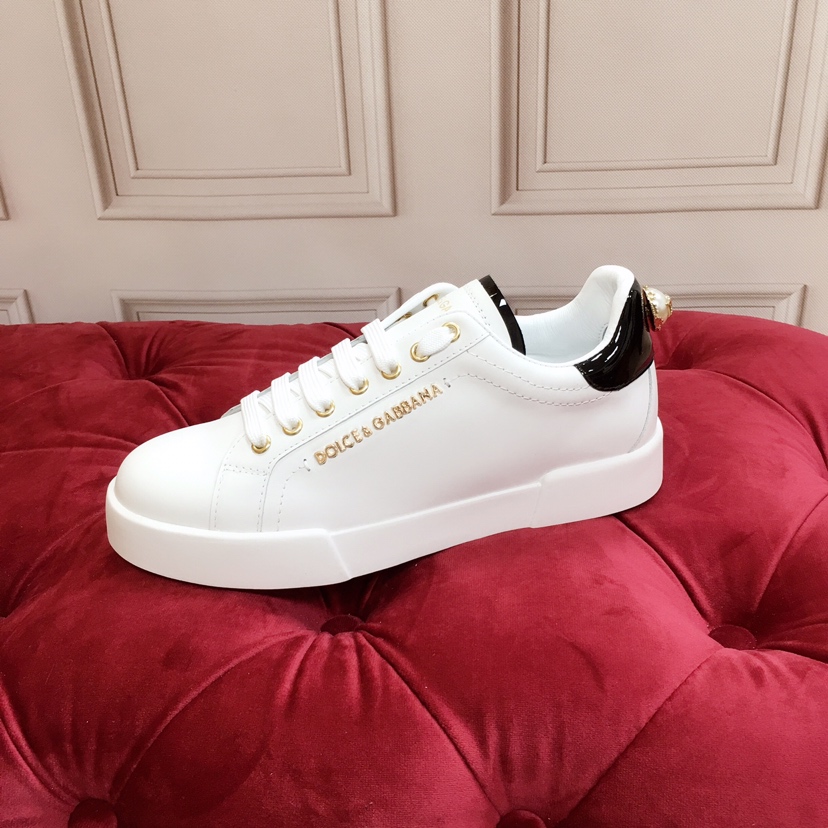 Dolce & Gabbana White Portofino Trainers With Pearl - FashionPlug
