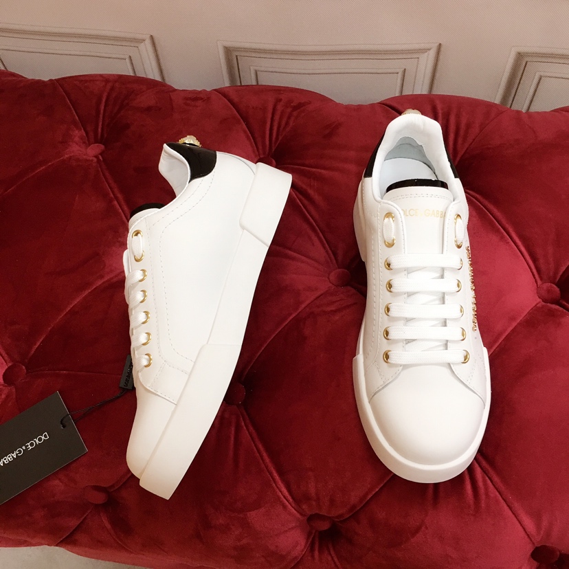 Dolce & Gabbana White Portofino Trainers With Pearl - FashionPlug