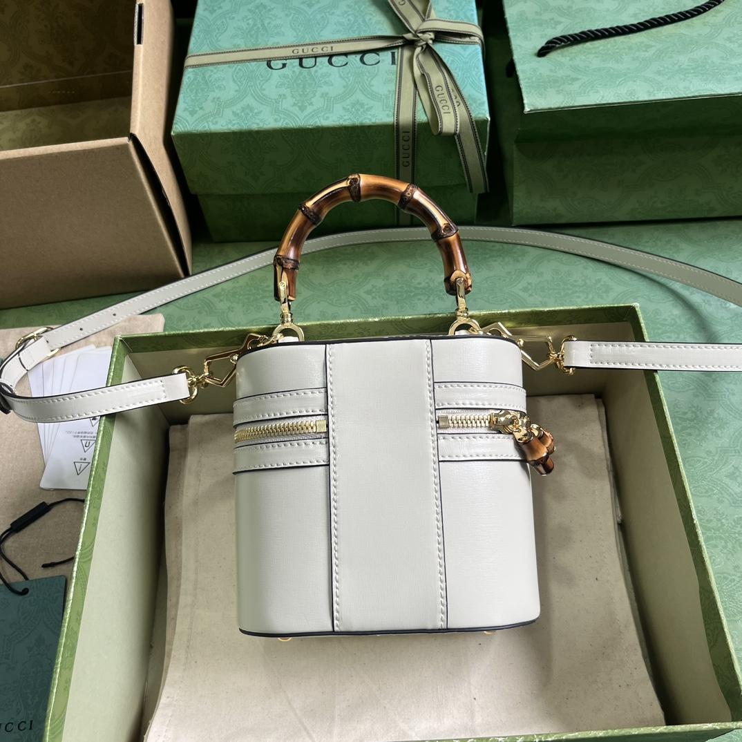 Gucci Mini Bamboo Shoulder Bag (15.5x 13.5x 4cm) - FashionPlug