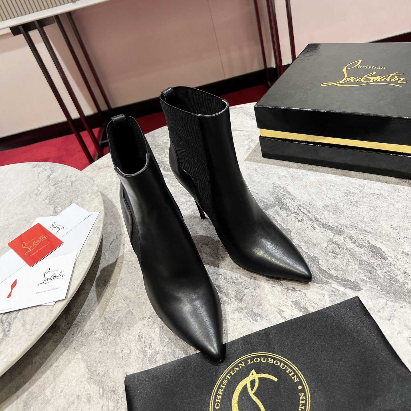Christian Louboutin Chelsea Chick Booty 100 mm - FashionPlug