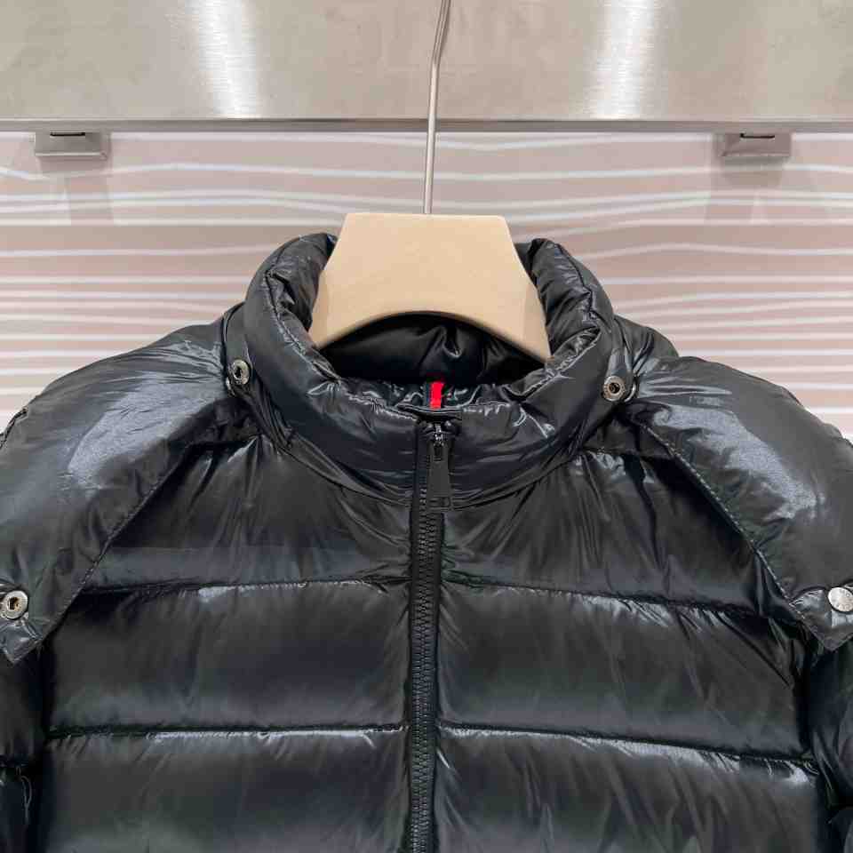 Moncler Bady Short Down Jacket - FashionPlug