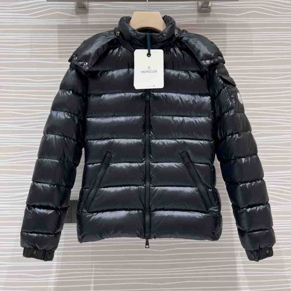 Moncler Bady Short Down Jacket - FashionPlug