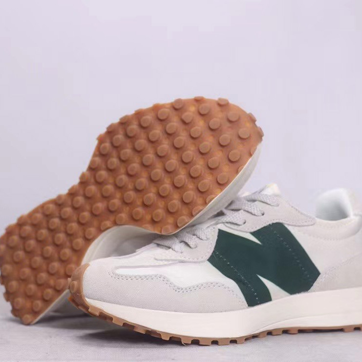 New Balance MS327 Sneakers         MS327AAC - FashionPlug