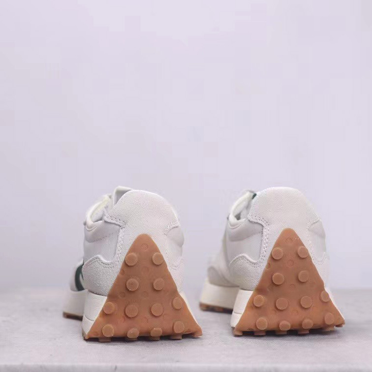 New Balance MS327 Sneakers         MS327AAC - FashionPlug