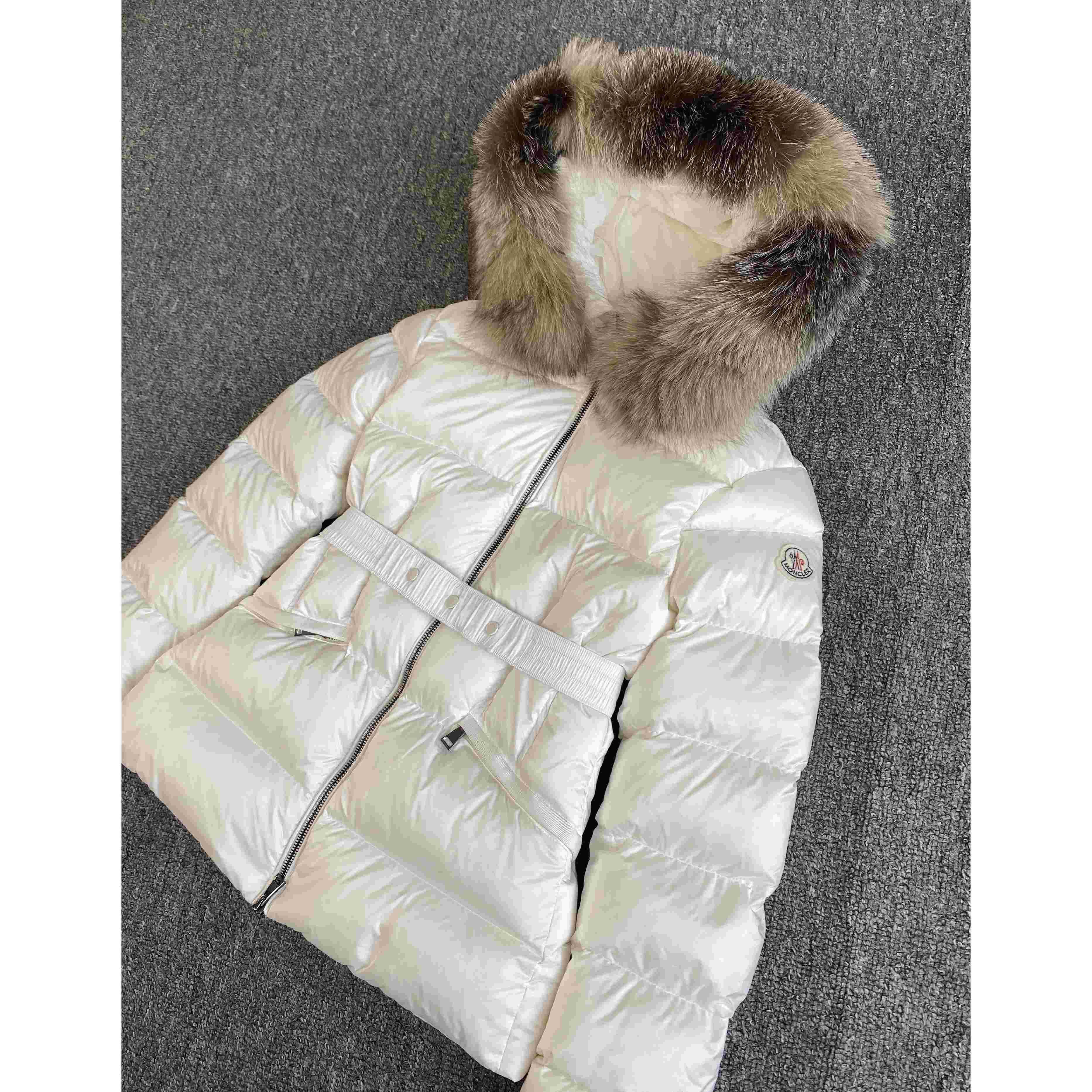 Moncler Boed Short Down Jacket - FashionPlug
