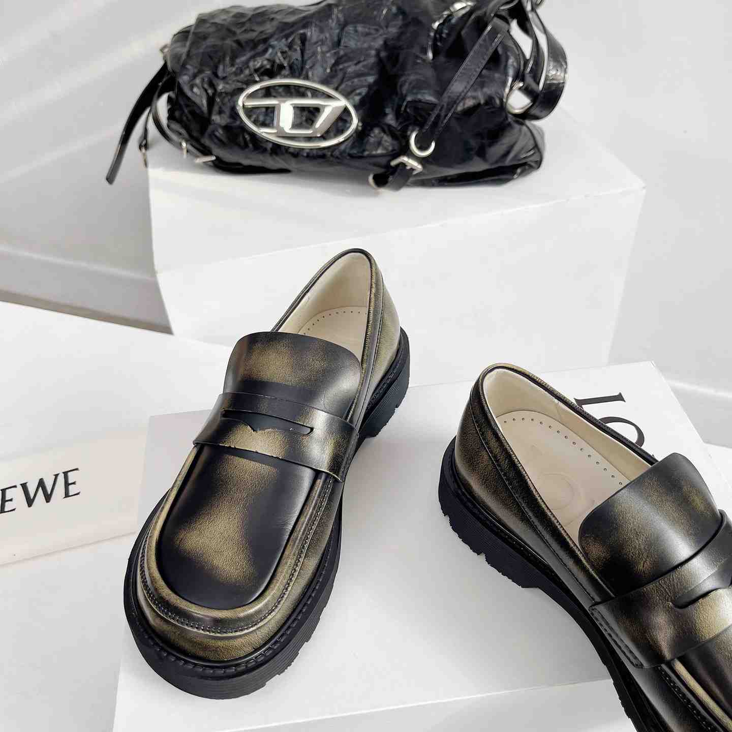Loewe Blaze Loafer In Bicolour Brushed-off Calfskin - FashionPlug