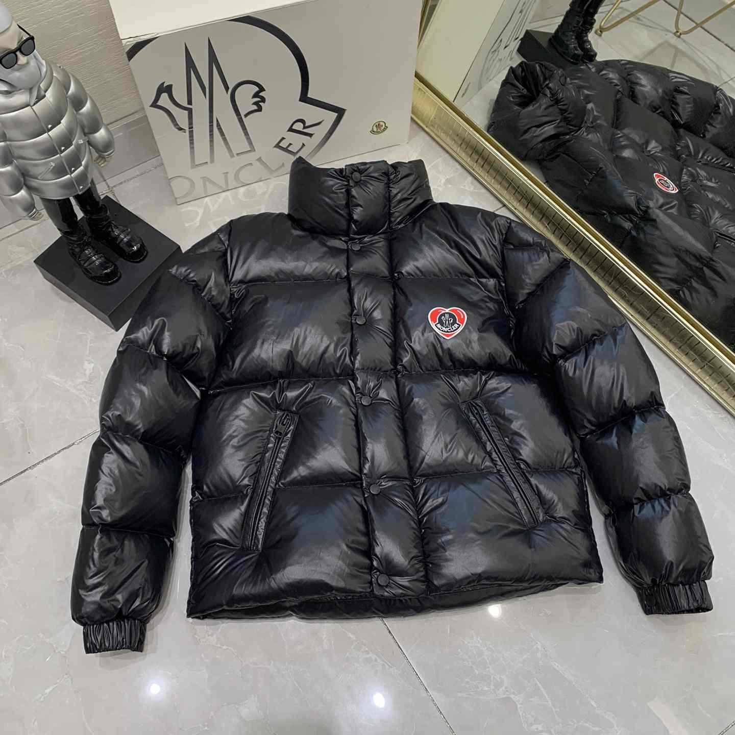 Moncler Misam short down jacket - FashionPlug
