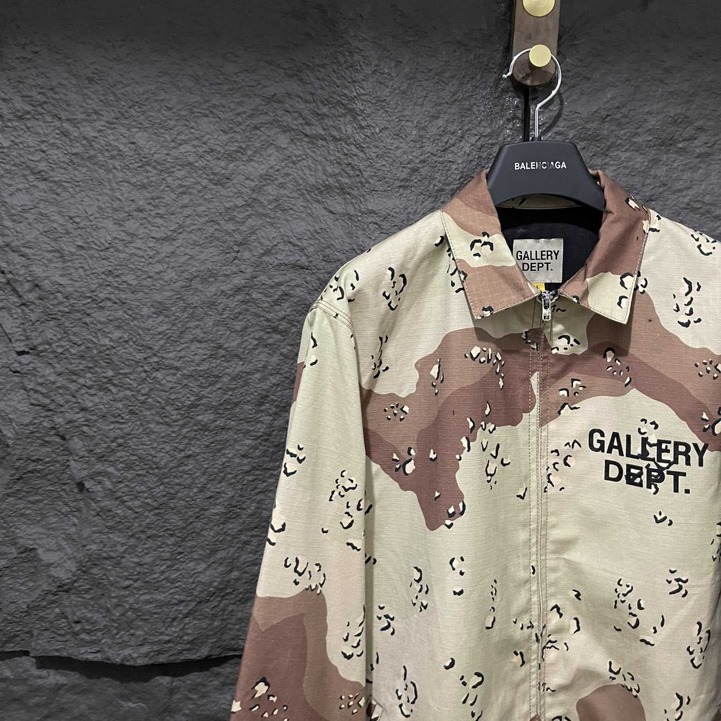 Gallery Dept. Camo Jacket - FashionPlug
