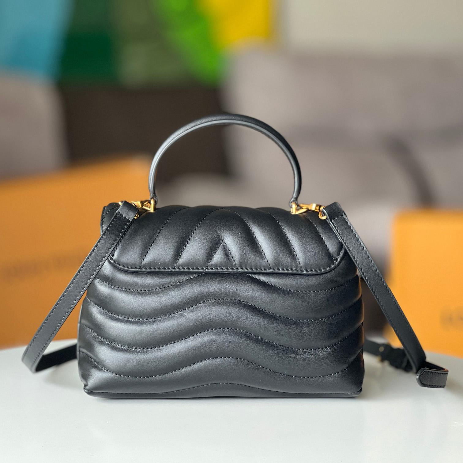 Louis Vuitton Hold Me (23x15x10cm)  M21720 - FashionPlug