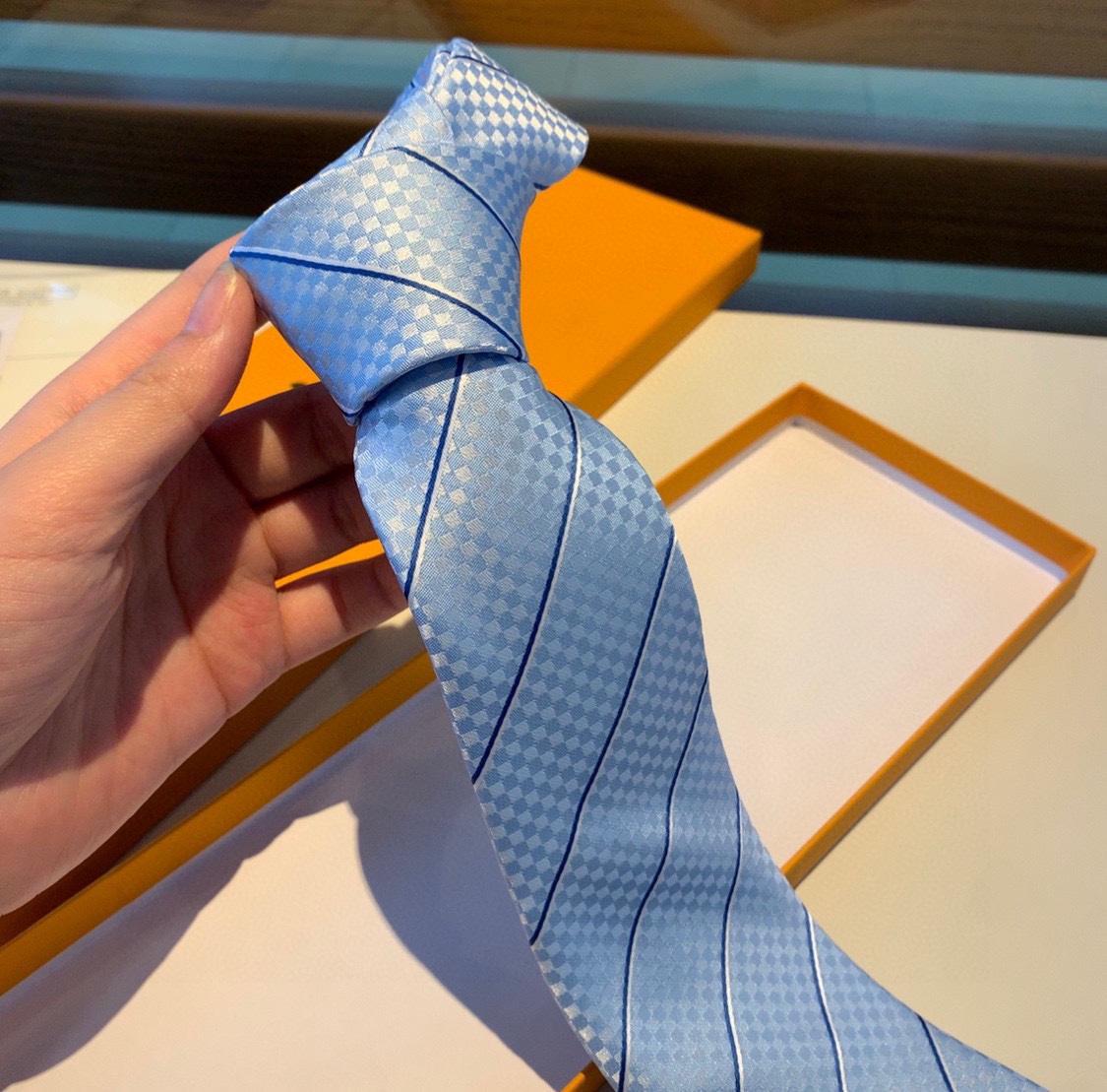 Louis Vuitton LV Thin Stripes Tie - FashionPlug