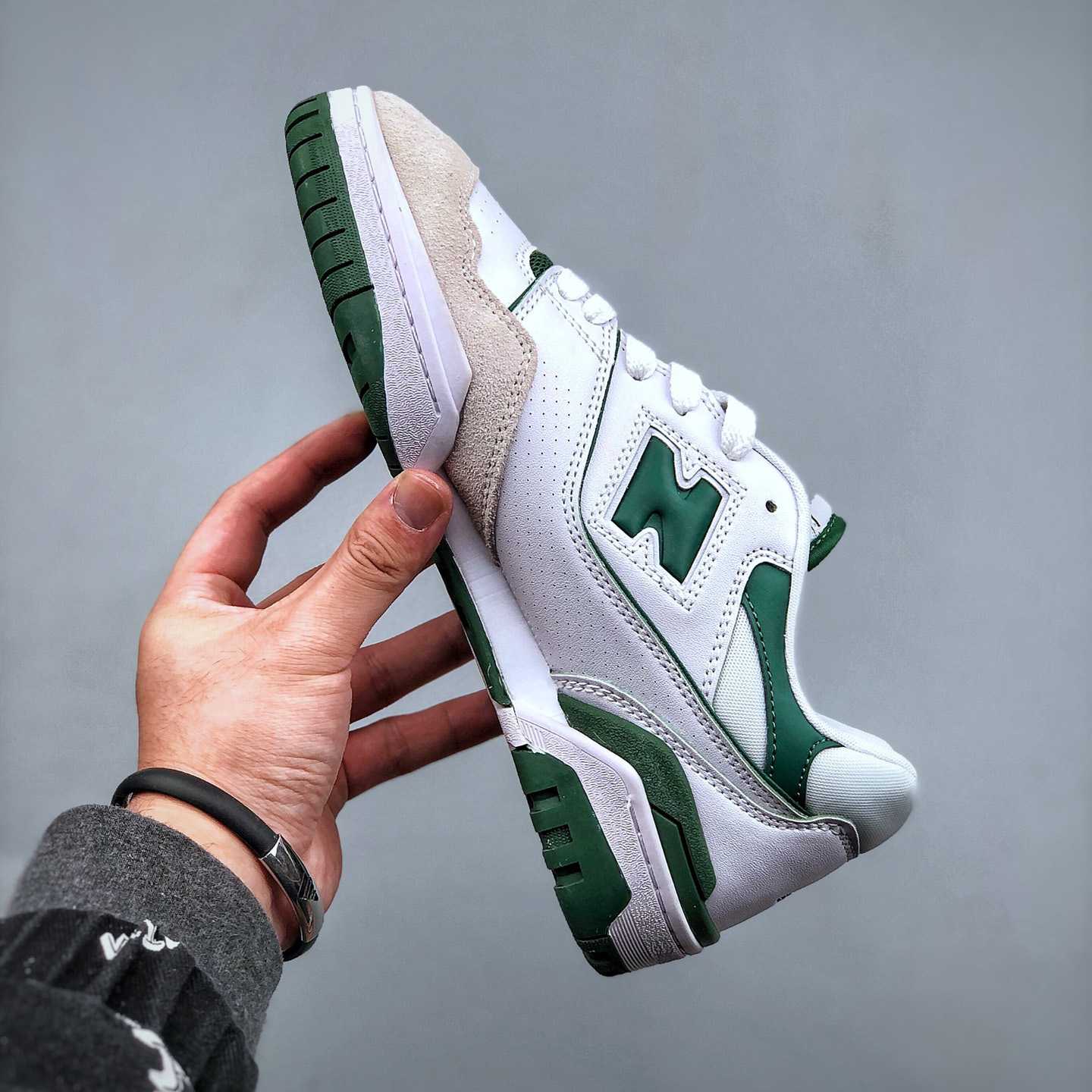 New Balance NB550 Sneakers       - FashionPlug