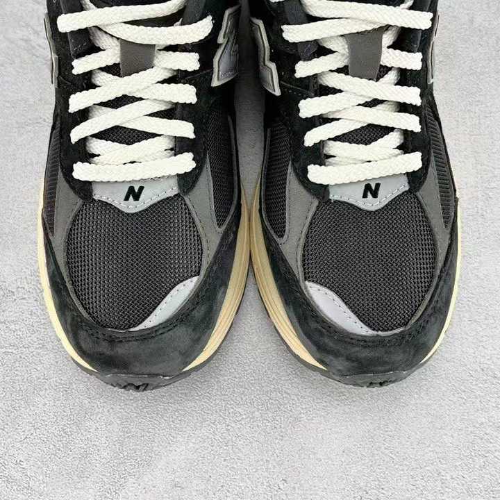 New Balance 2002R Sneakers    ML2002RHO - FashionPlug