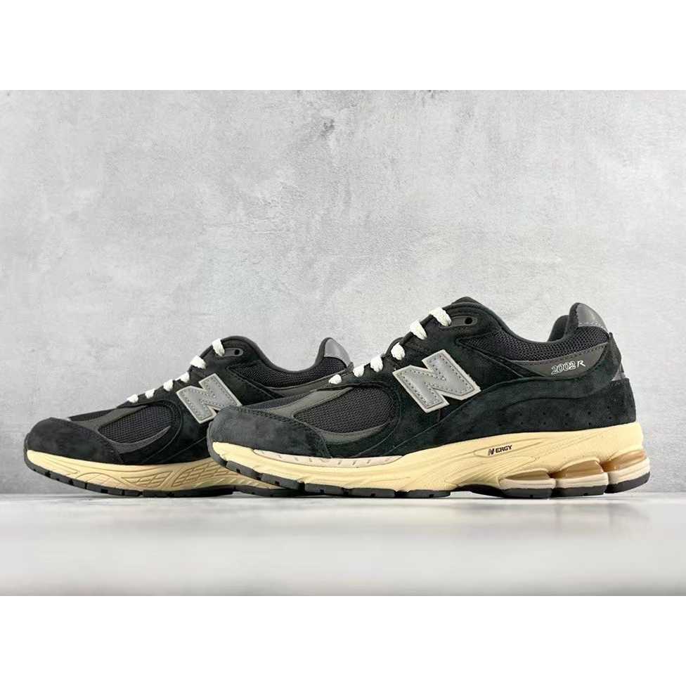 New Balance 2002R Sneakers    ML2002RHO - FashionPlug