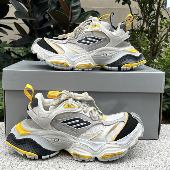 Balenciaga Cargo Sneaker  - FashionPlug
