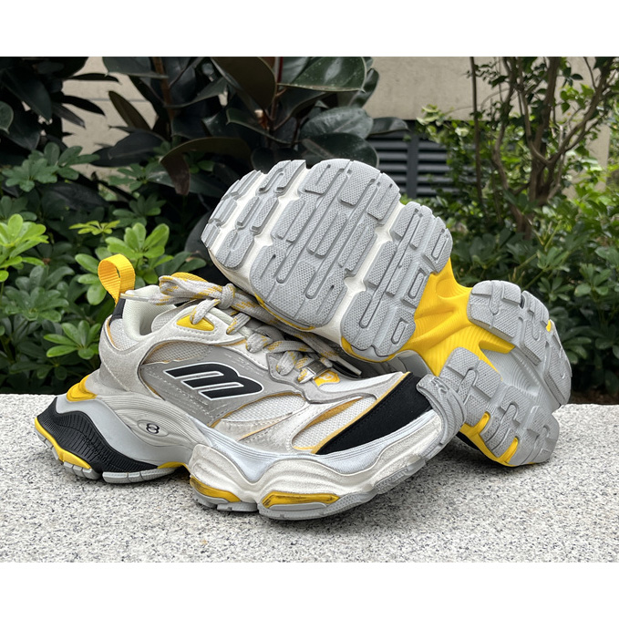 Balenciaga Cargo Sneaker  - FashionPlug