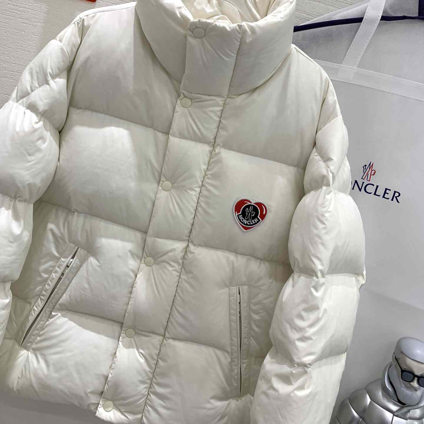 Moncler Misam short down jacket - FashionPlug