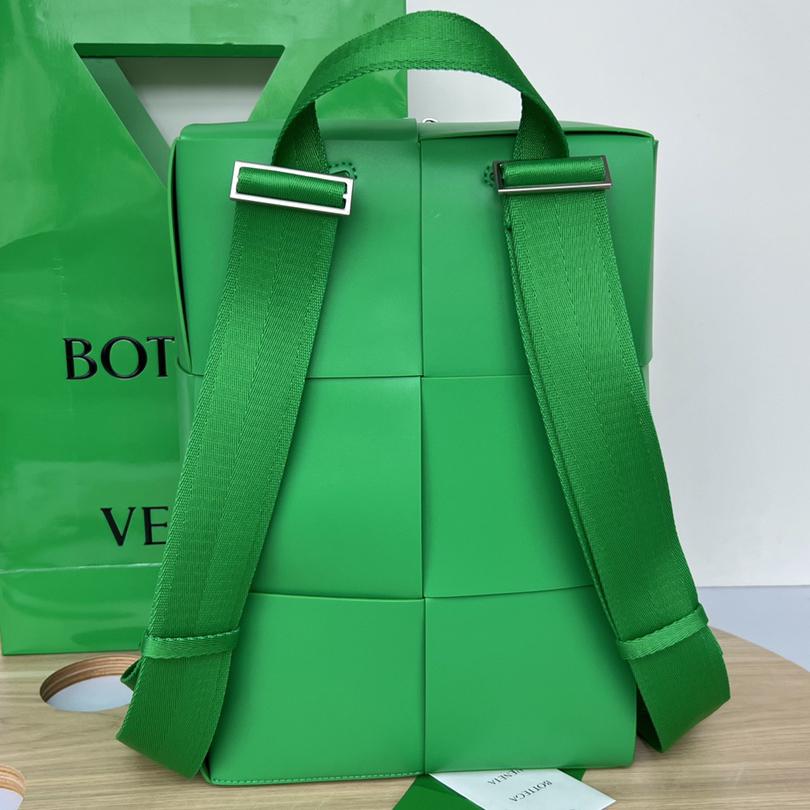 Bottega Veneta Arco Backpack - FashionPlug