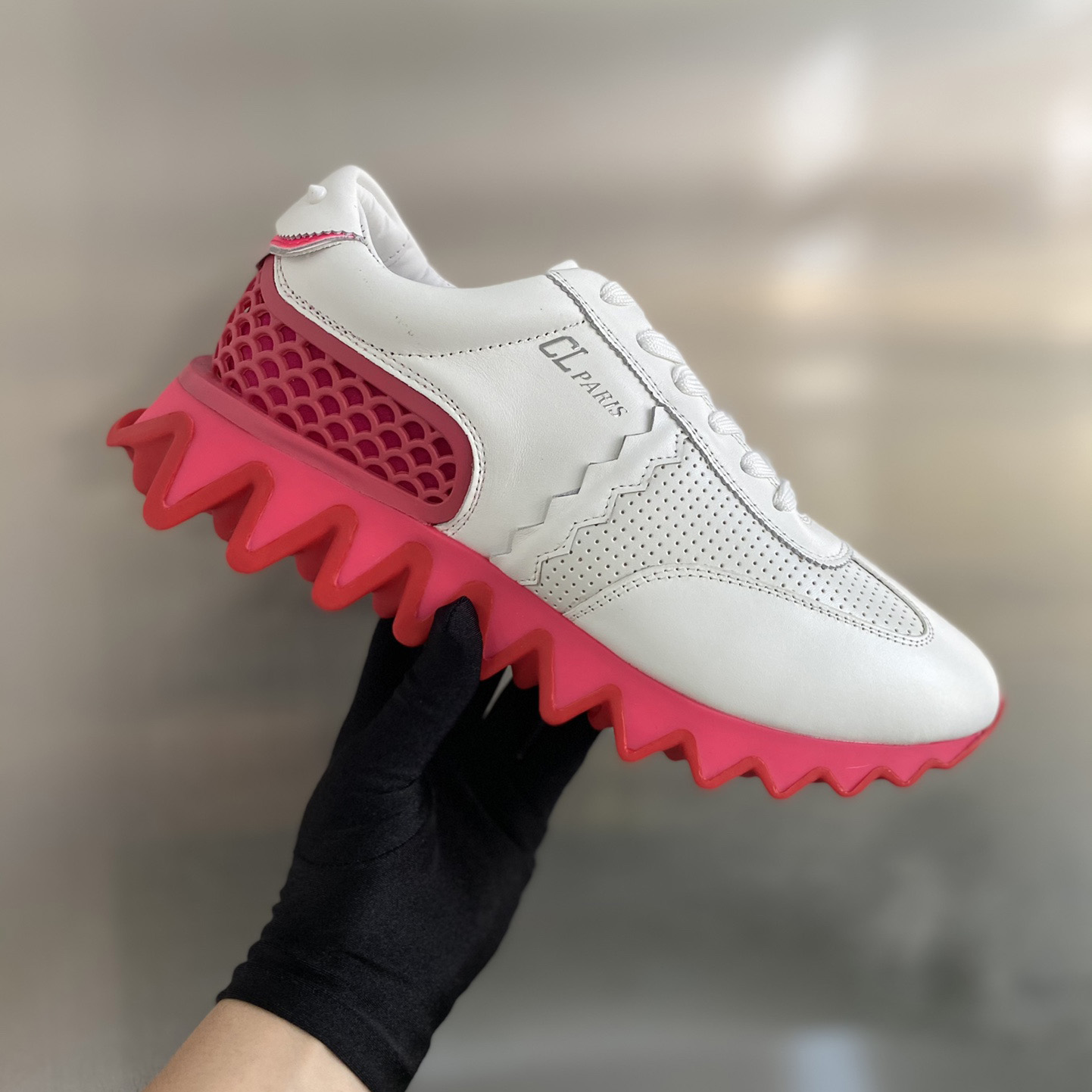 Christian Louboutin Loubishark Donna Leather Trainers - FashionPlug