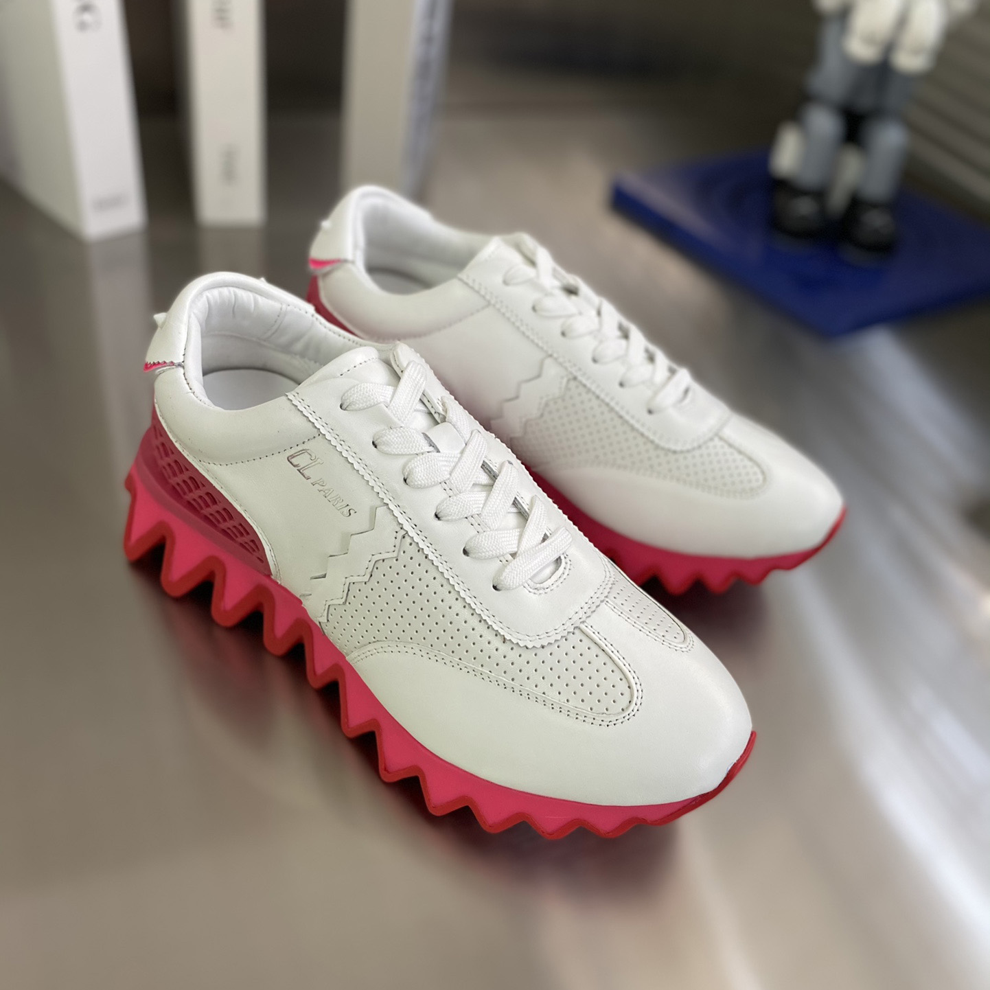 Christian Louboutin Loubishark Donna Leather Trainers - FashionPlug