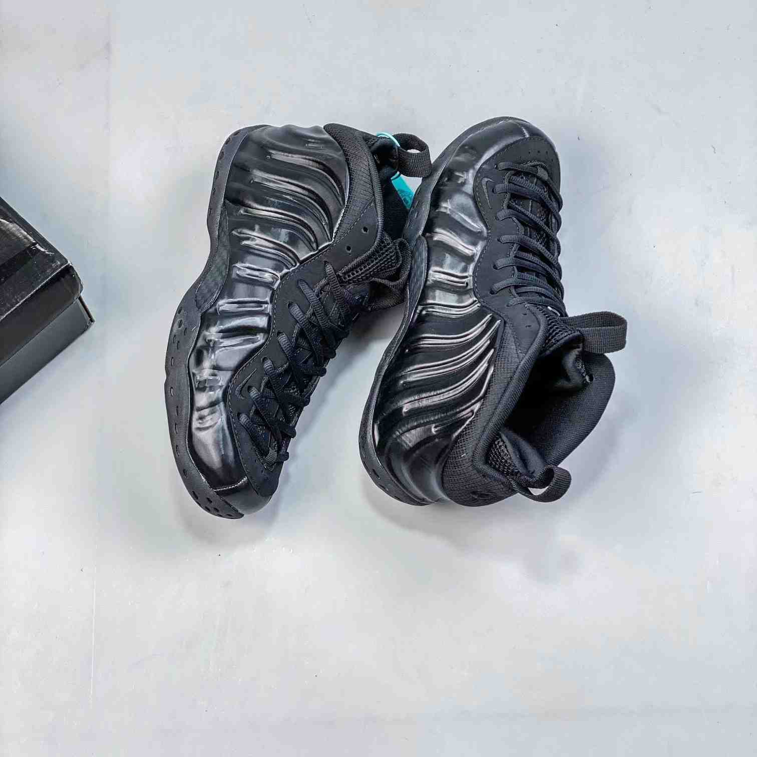 Nike Air Foamposite Pro Sneakers     jxd022a24 - FashionPlug