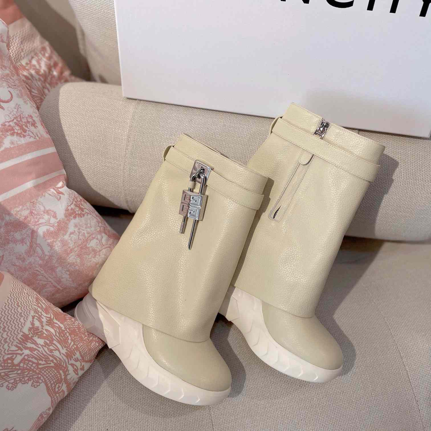 Givenchy Shark Lock Leather Ankle Boot - FashionPlug