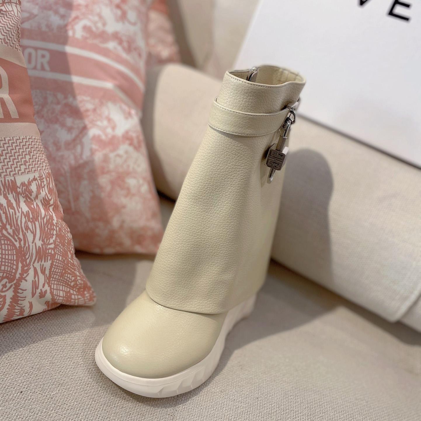 Givenchy Shark Lock Leather Ankle Boot - FashionPlug