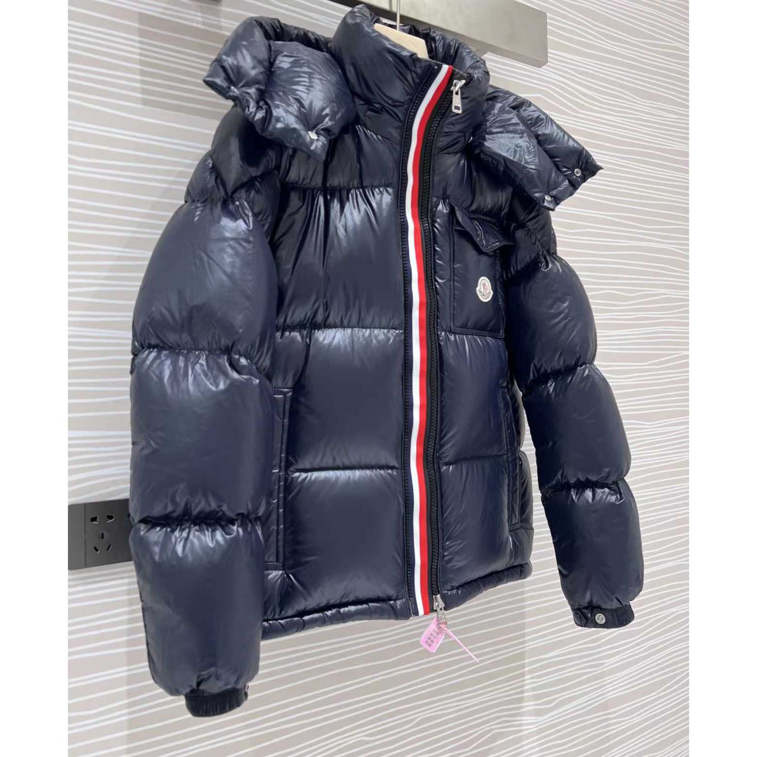 Moncler Montbeliard Short Down Jacket - FashionPlug
