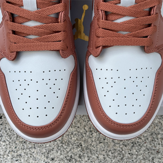 Air Jordan 1 Low Sneaker   DC0774-080  - FashionPlug