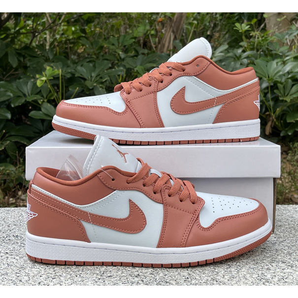 Air Jordan 1 Low Sneaker   DC0774-080  - FashionPlug