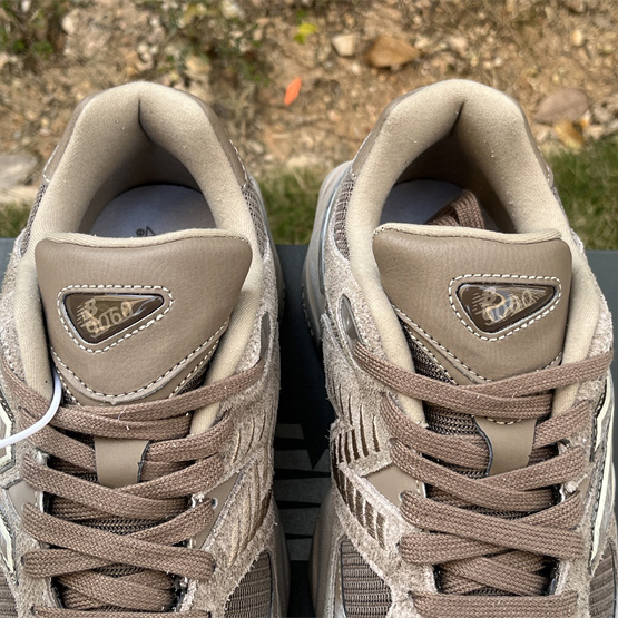New Balance 9060 Sneakers    U9060PB - FashionPlug