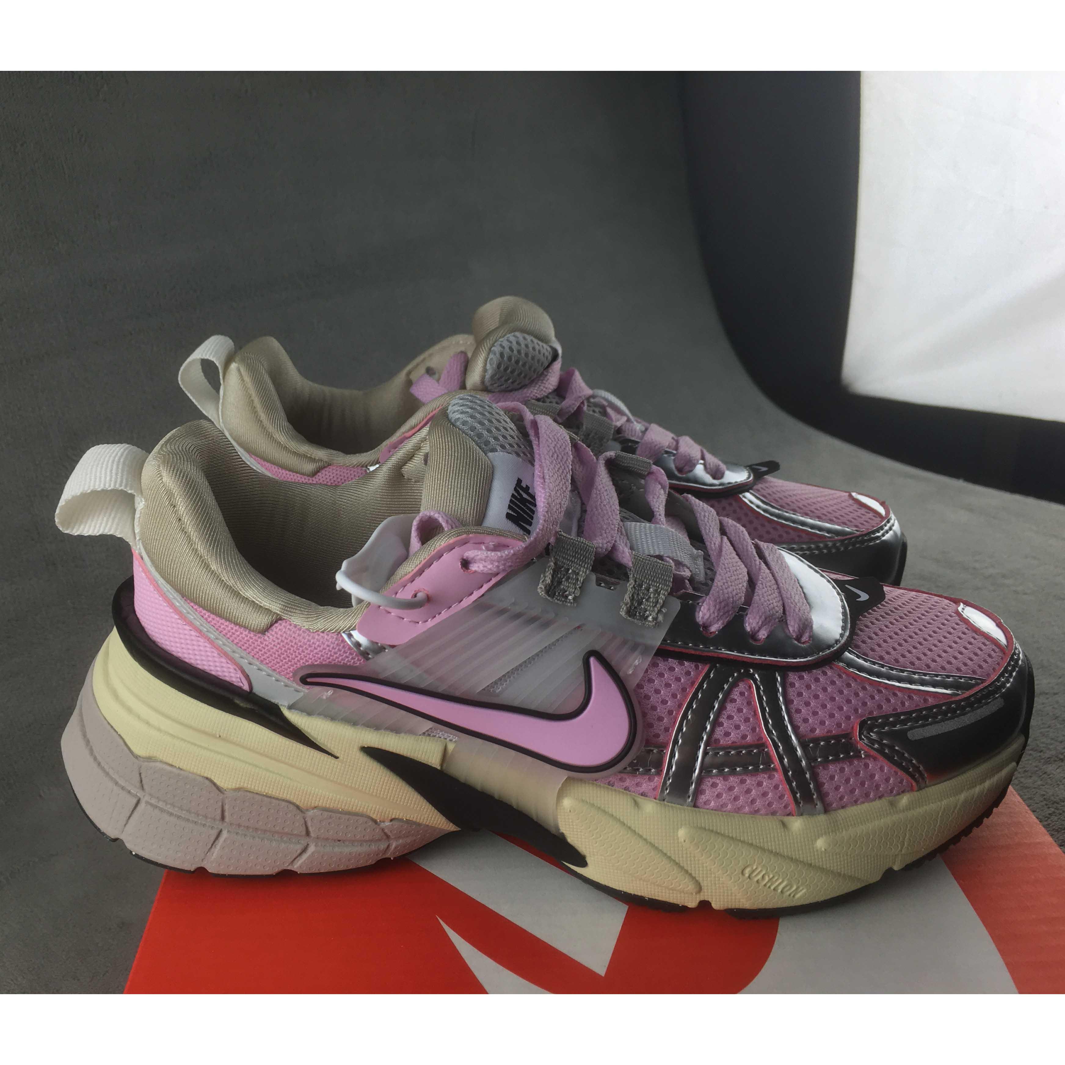 Nike V2K Runtekk Sneaker          fd0736-005  - FashionPlug