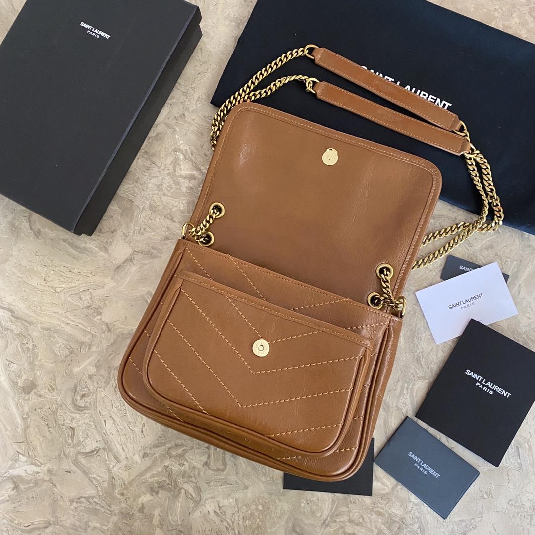 Saint Laurent Niki Medium In Vintage Leather (22×16×12cm) - FashionPlug