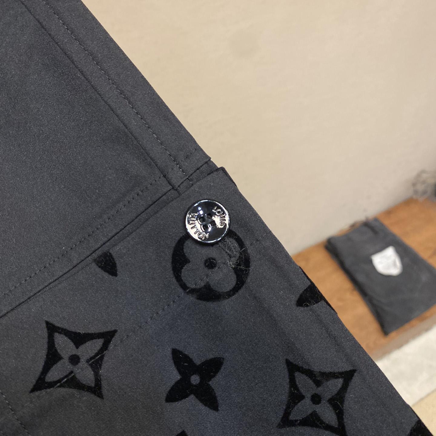 Louis Vuitton Cotton Workwear Pants - FashionPlug