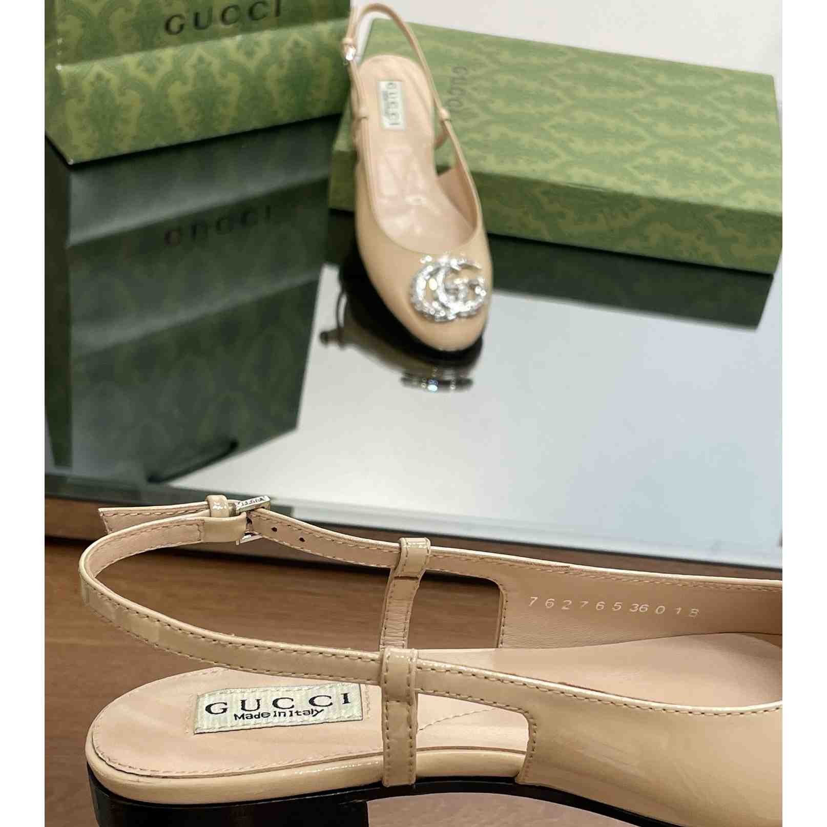 Gucci Women's Ballerina With Double G - FashionPlug
