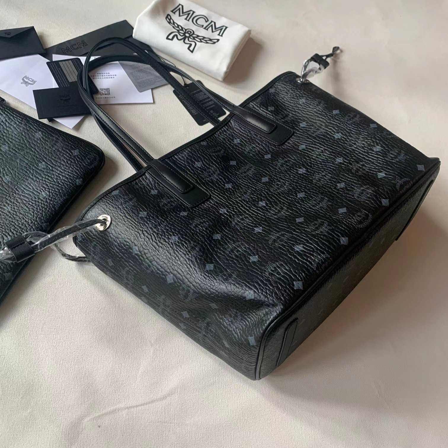 MCM Reversible Liz Shopper In Visetos - FashionPlug