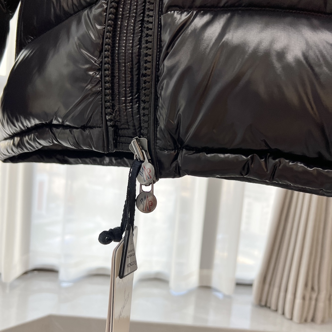 Moncler Maya Short Down Jacket - FashionPlug