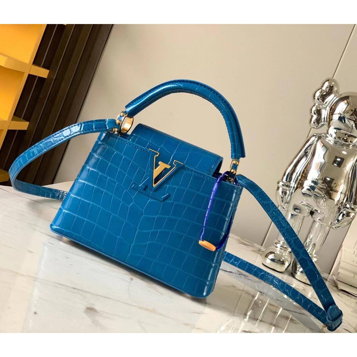Louis Vuitton Capucines BB (21-14-8cm) - FashionPlug